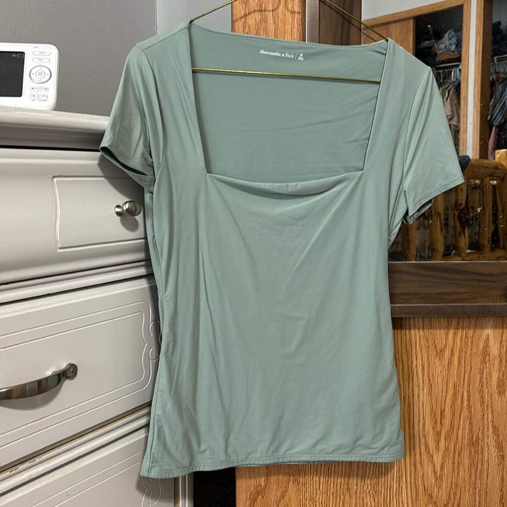Abercrombie square neck